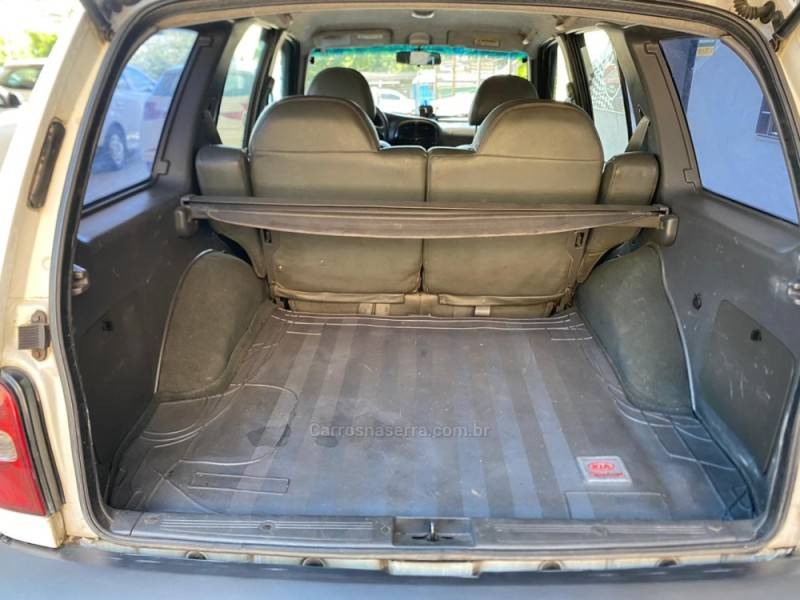 KIA MOTORS - SPORTAGE - 2002/2004 - Branca - R$ 28.500,00