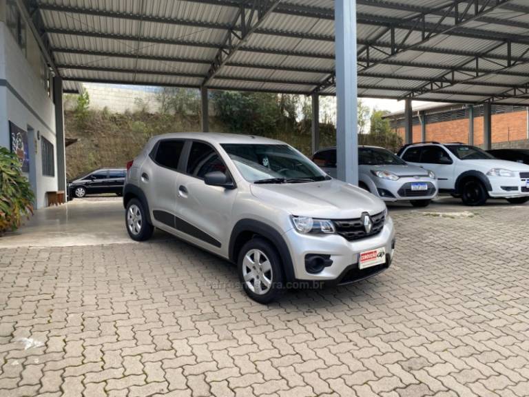 RENAULT - KWID - 2017/2018 - Prata - R$ 38.700,00