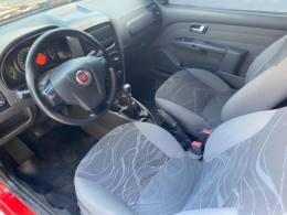 FIAT - STRADA - 2015/2016 - Vermelha - R$ 49.900,00