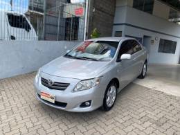 TOYOTA - COROLLA - 2010/2011 - Prata - R$ 66.900,00