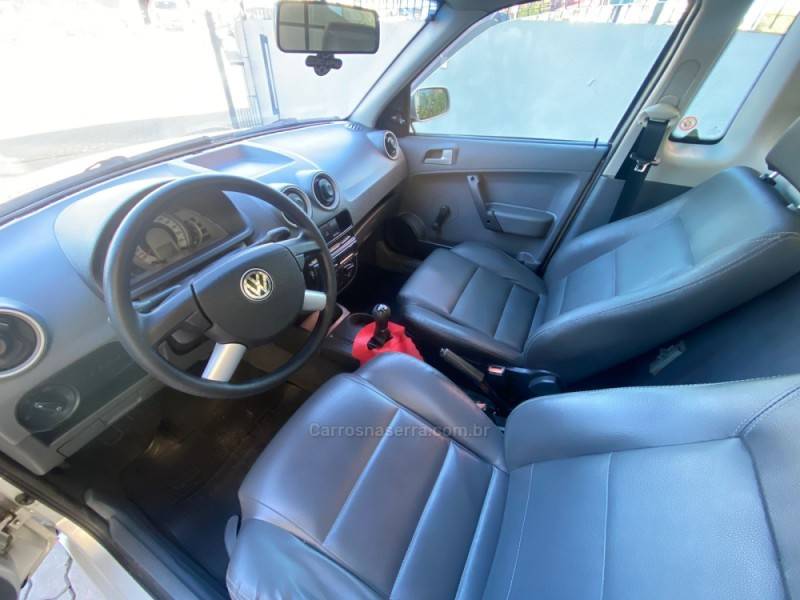 VOLKSWAGEN - SAVEIRO - 2007/2007 - Prata - R$ 37.800,00