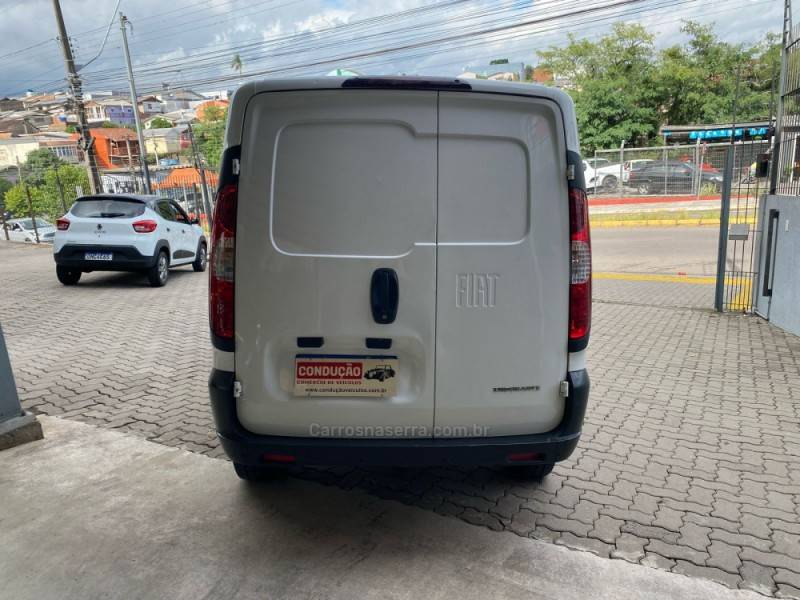 FIAT - FIORINO - 2022/2023 - Branca - R$ 82.990,00