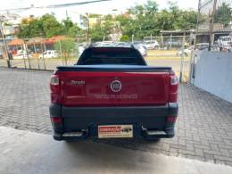 FIAT - STRADA - 2015/2016 - Vermelha - R$ 49.900,00