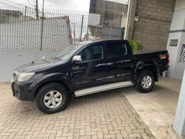 TOYOTA - HILUX - 2013/2013 - Preta - R$ 135.000,00