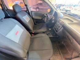 CHEVROLET - CORSA - 2004/2004 - Bege - R$ 8.500,00