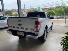 FORD - RANGER - 2020/2021 - Branca - R$ 176.900,00