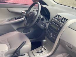 TOYOTA - COROLLA - 2010/2011 - Prata - R$ 66.900,00