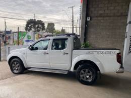 NISSAN - FRONTIER - 2012/2013 - Branca - R$ 99.900,00