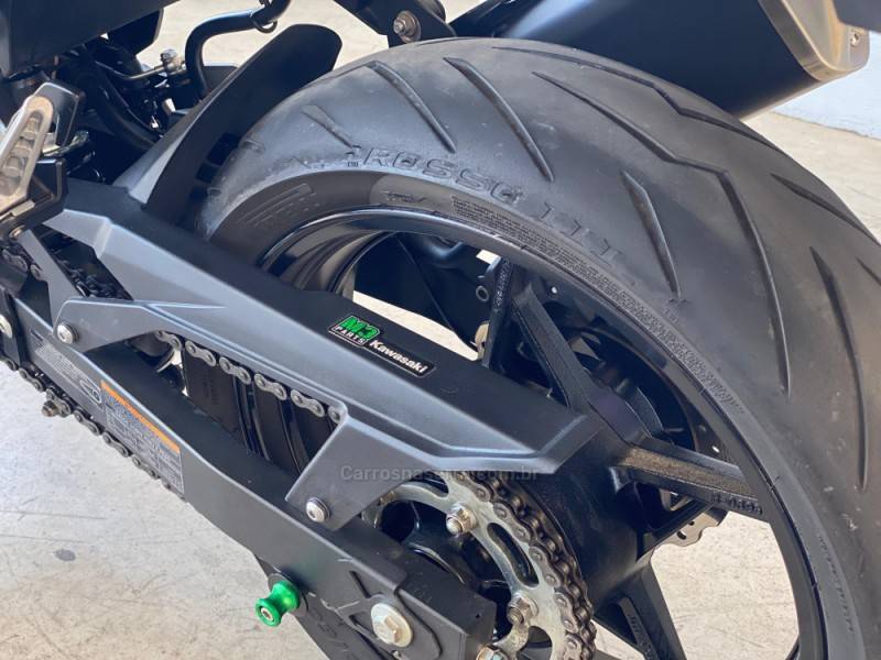 KAWASAKI - Z400 - 2019/2020 - Verde - R$ 28.000,00