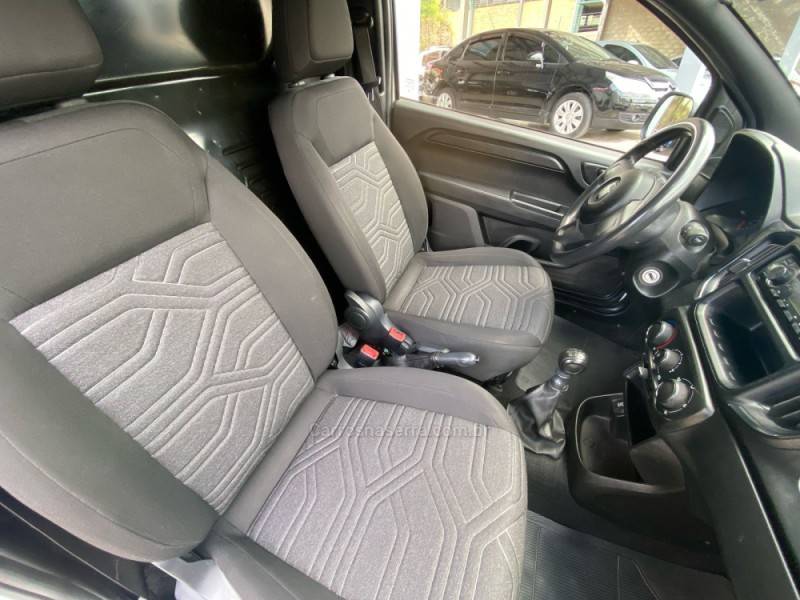 FIAT - FIORINO - 2022/2023 - Branca - R$ 82.990,00