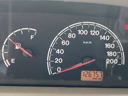 FIAT - PALIO - 2003/2004 - Branca - R$ 18.990,00