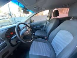 FIAT - PUNTO - 2011/2012 - Prata - R$ 32.600,00