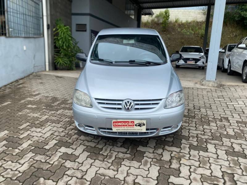 VOLKSWAGEN - FOX - 2007/2008 - Prata - R$ 25.300,00