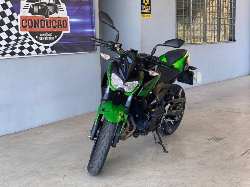 KAWASAKI - Z400 - 2019/2020 - Verde - R$ 28.000,00