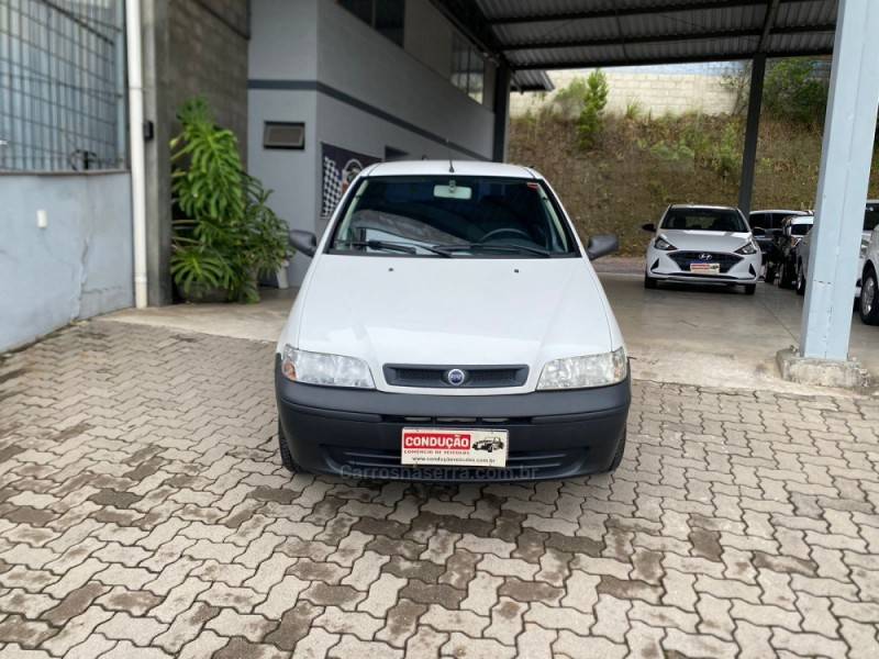 FIAT - PALIO - 2003/2004 - Branca - R$ 18.990,00