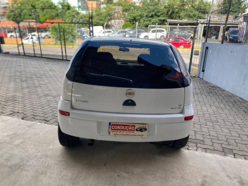 CHEVROLET - CORSA - 2010/2011 - Branca - R$ 29.000,00
