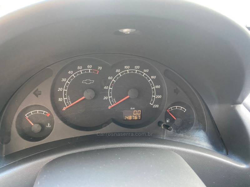 CHEVROLET - CORSA - 2010/2011 - Prata - R$ 29.900,00