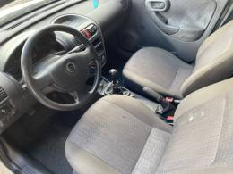 CHEVROLET - CORSA - 2010/2011 - Prata - R$ 29.900,00