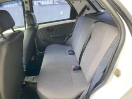 FIAT - PALIO - 2003/2004 - Branca - R$ 18.990,00