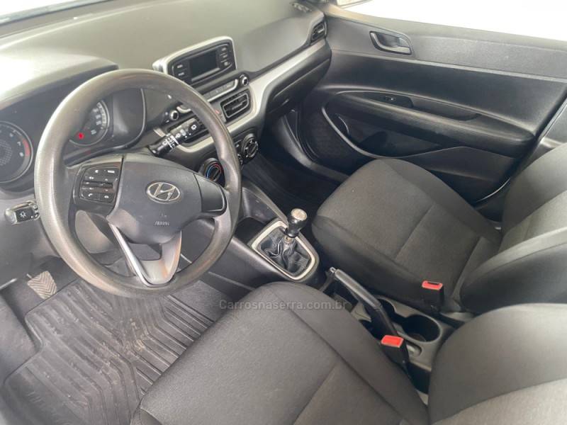 HYUNDAI - HB20 - 2019/2020 - Branca - R$ 54.800,00