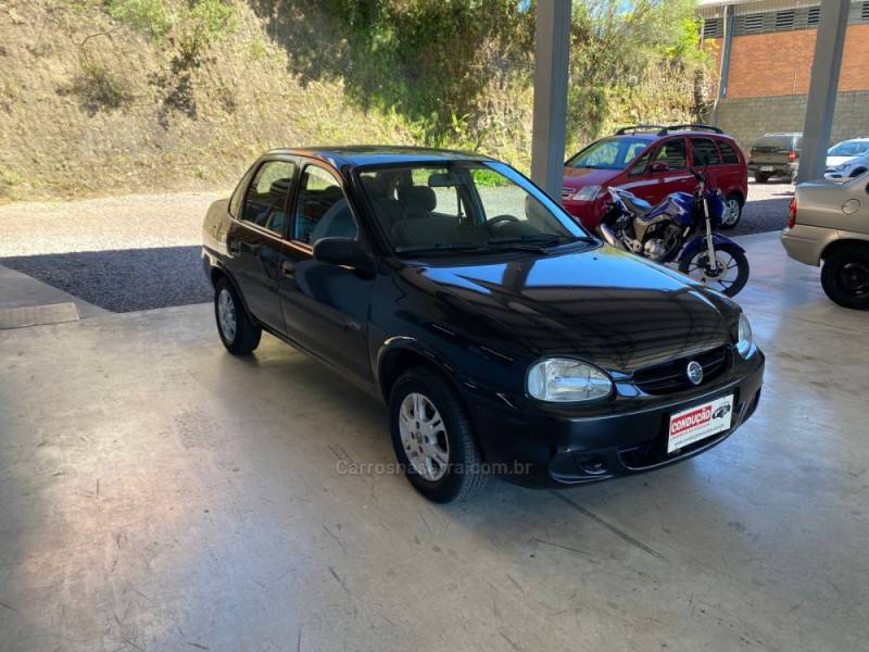 CHEVROLET - CLASSIC - 2006/2006 - Prata - R$ 15.700,00