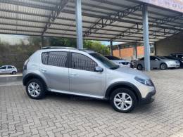 RENAULT - SANDERO - 2012/2013 - Prata - R$ 42.900,00