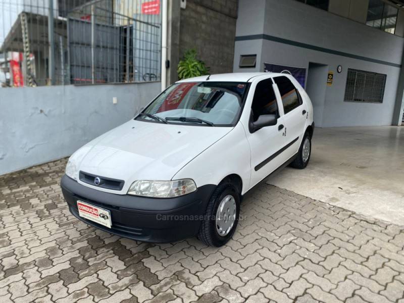FIAT - PALIO - 2003/2004 - Branca - R$ 18.990,00
