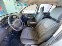 RENAULT - SANDERO - 2012/2012 - Prata - R$ 32.500,00