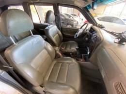 KIA MOTORS - SPORTAGE - 2002/2004 - Branca - R$ 28.500,00