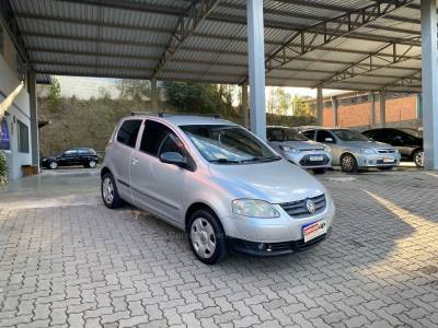 VOLKSWAGEN - FOX - 2009/2009 - Prata - R$ 28.400,00