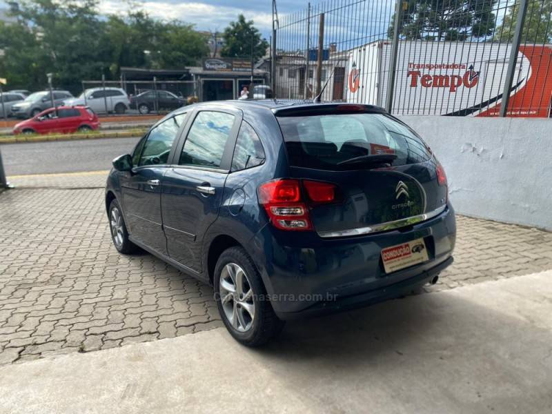 CITROËN - C3 - 2013/2014 - Azul - R$ 37.900,00