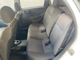 CHEVROLET - CORSA - 2010/2011 - Prata - R$ 29.900,00