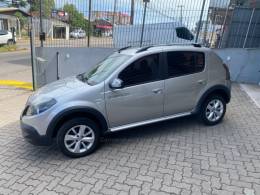 RENAULT - SANDERO - 2012/2013 - Prata - R$ 42.900,00