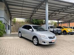 TOYOTA - COROLLA - 2010/2011 - Prata - R$ 66.900,00
