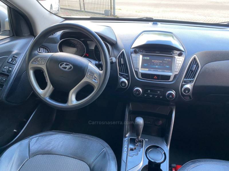 HYUNDAI - IX35 - 2012/2013 - Prata - R$ 69.800,00