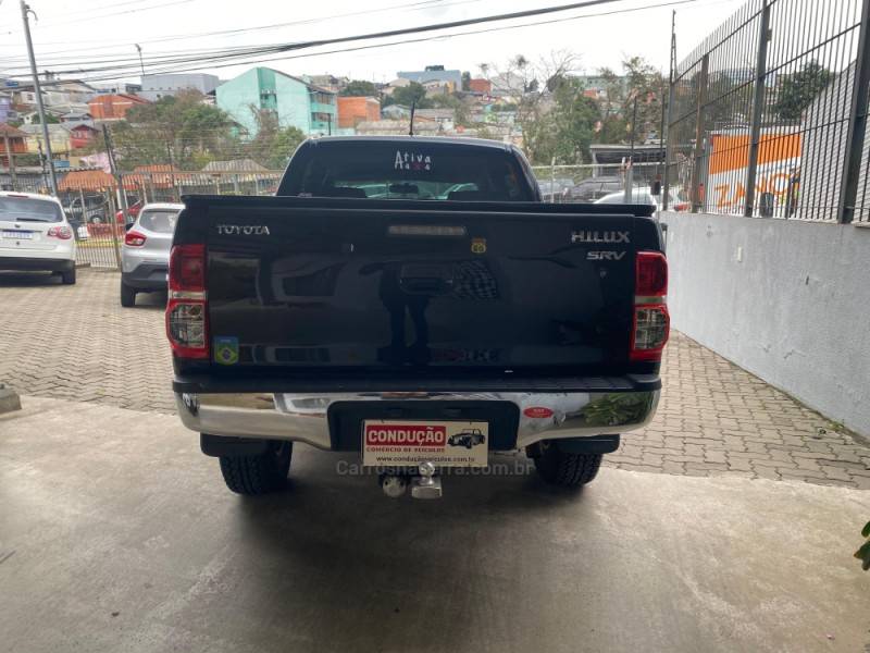 TOYOTA - HILUX - 2013/2013 - Preta - R$ 135.000,00